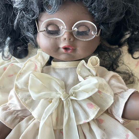 REDUCED Sassy pony tail doll - Picture 2 of 8